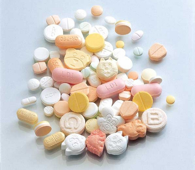 tablet samples final product from pharma machine.jpg