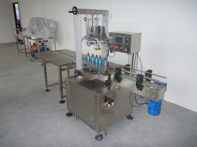 Linear without bottle clamping system.jpg